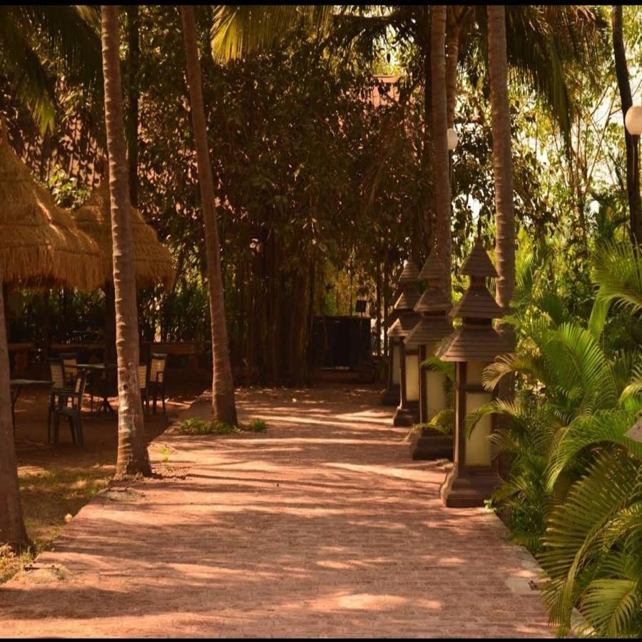 Exotica Beach Retreats Diveagar Bed and Breakfast Buitenkant foto